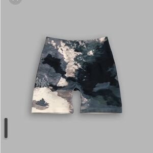ISO Hesh "Everson Seamless" Shorts in Sandstorm Marble Wash